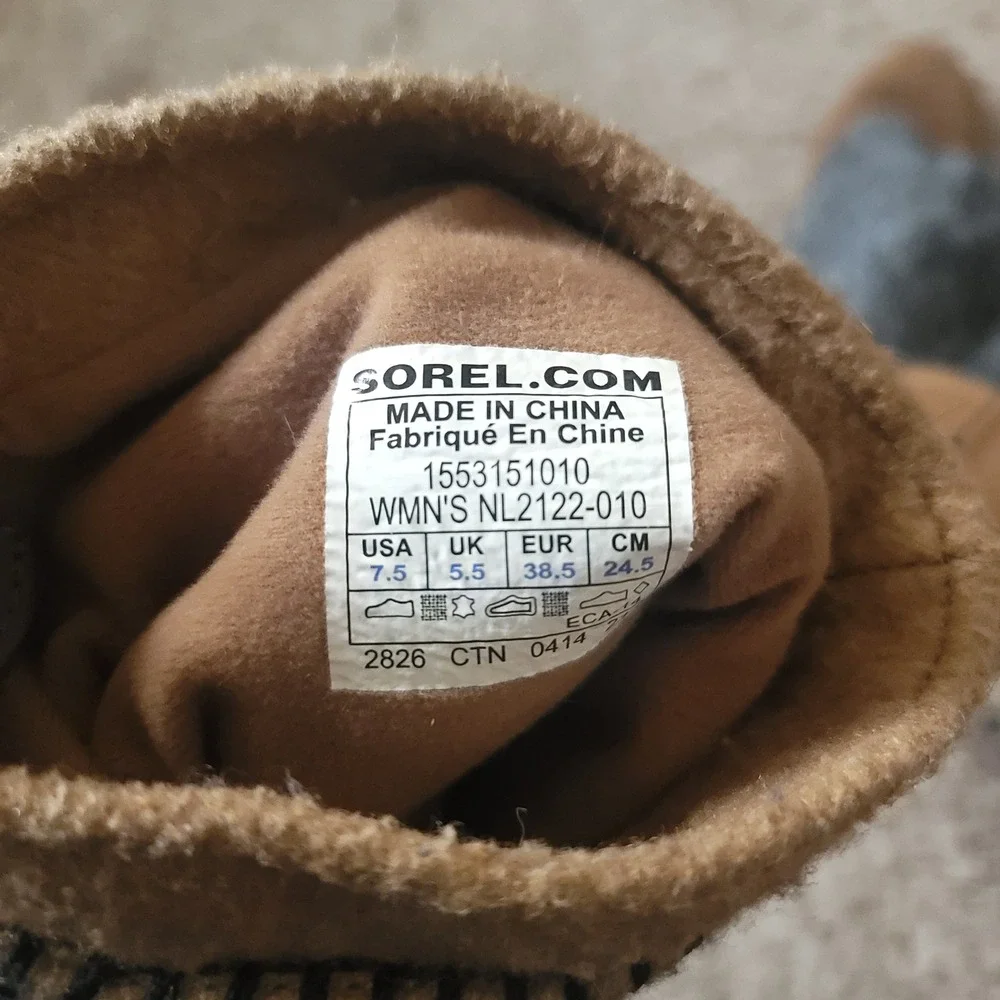 Sorel NL2122-010 Winter Boots Womens 7.5 Tan Black Knit Suede Duck Toe Pull-On
